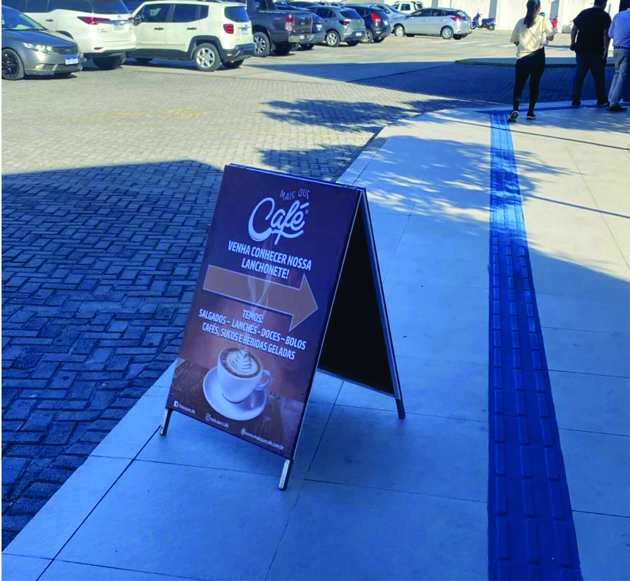 cavalete em metalon e lona